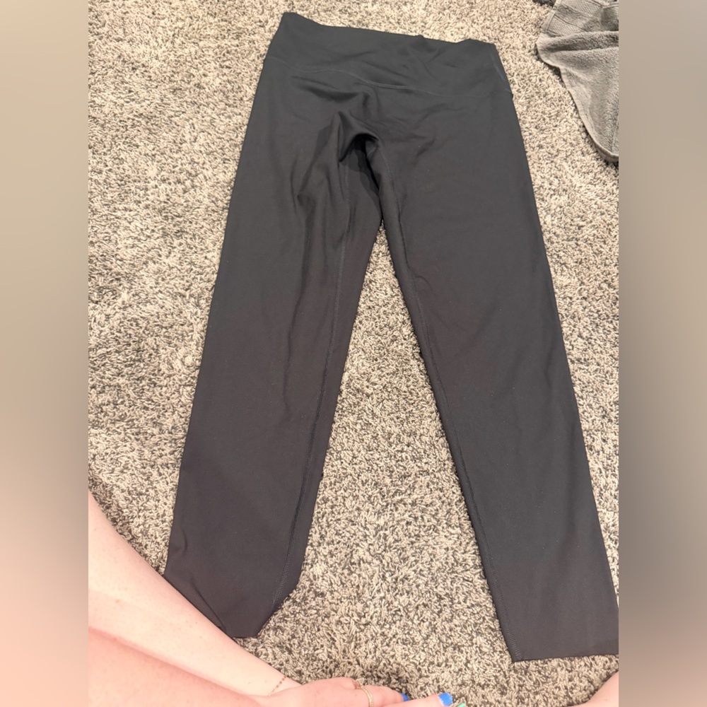 Aerie offline Classic Black capris